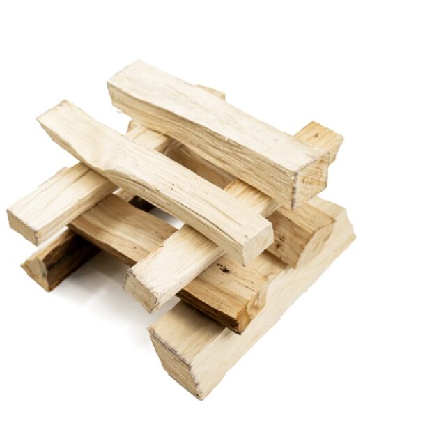 Ofenfertiges MERKLINGER Anzündholz – sauber gespaltene Hartholz-Scheite für Holzbackofen und Grill.“